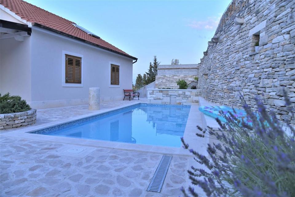Villa Aries Supetar Exterior foto